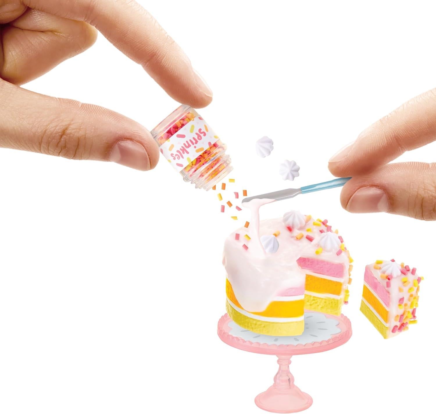 MGA's Miniverse Make It Mini Foods - Diner Series Dessert