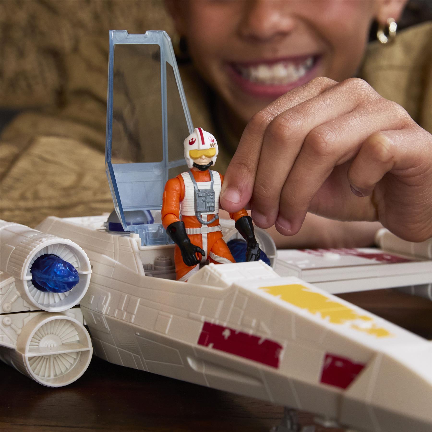 Star Wars Force Strike X Wingstar Fighter