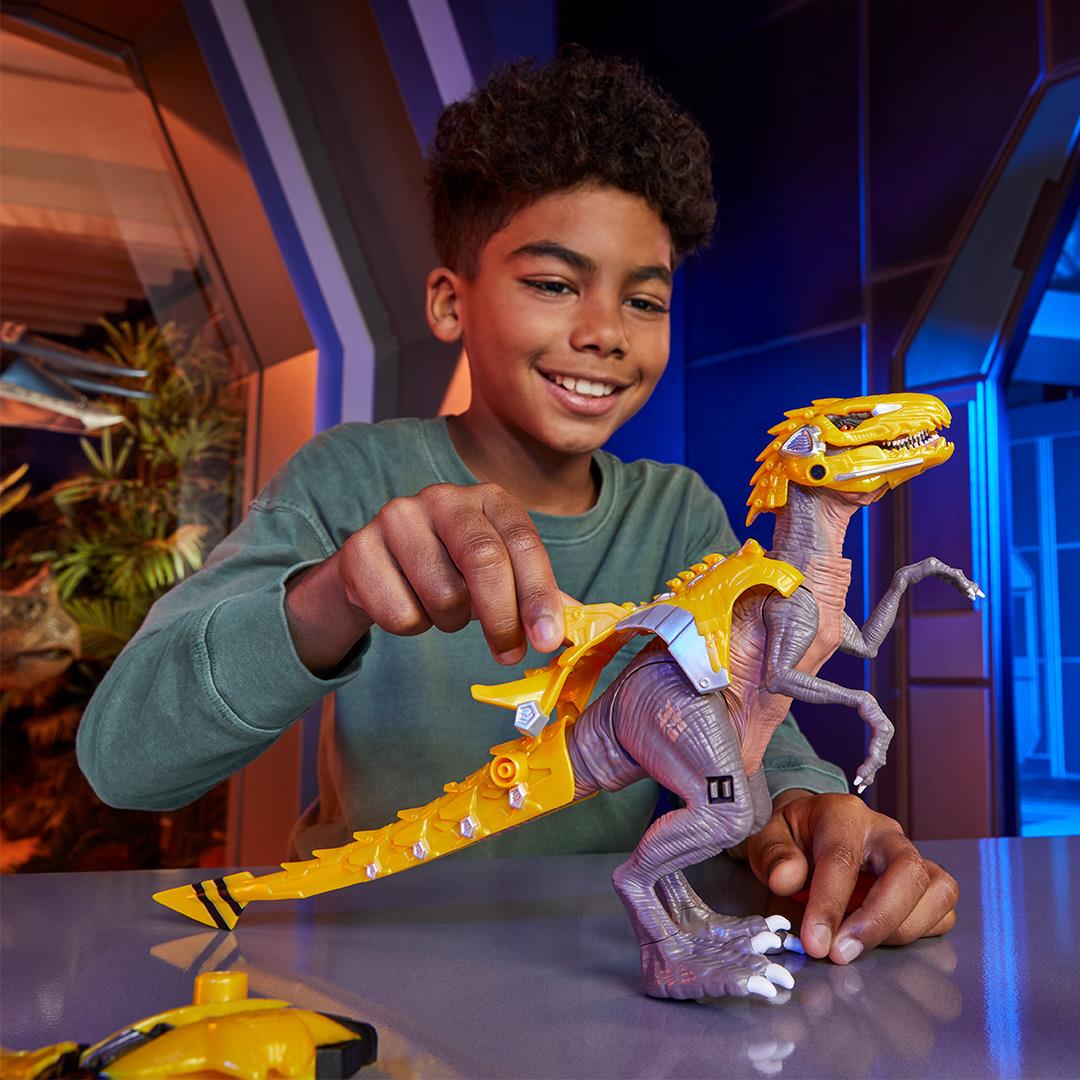 Armosaurs Armor-Up Dinosaur - Raptor