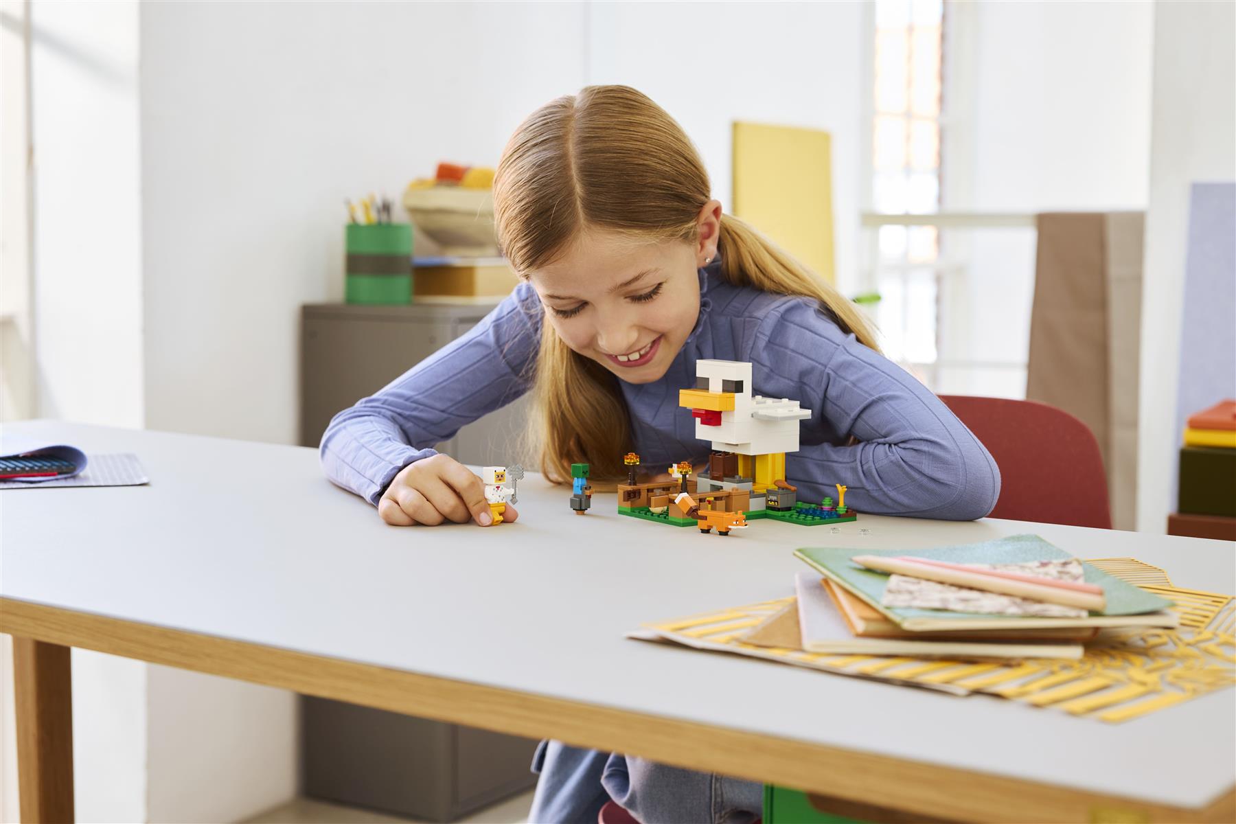 LEGO Minecraft Chicken Farm 21585