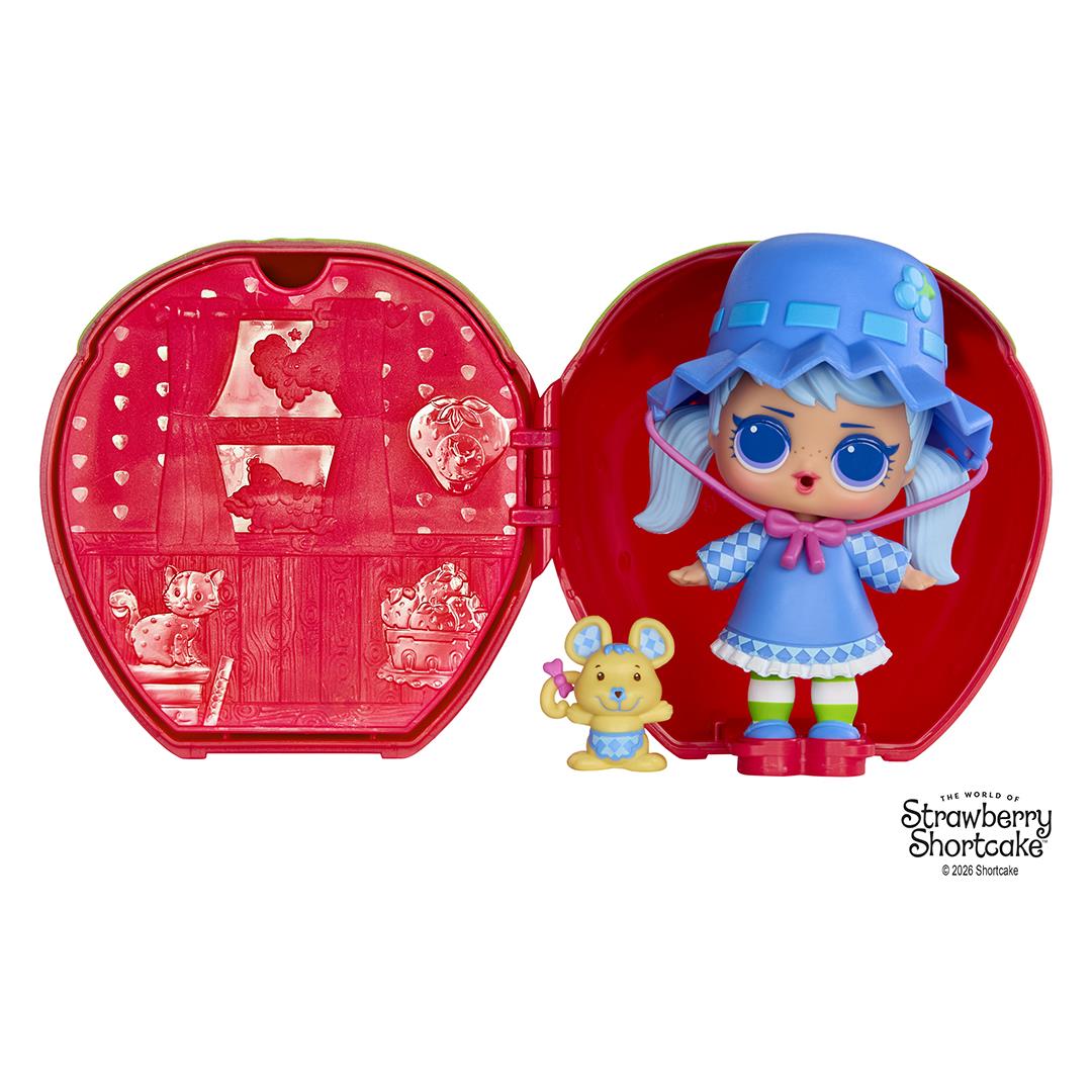 L.O.L Surprise Loves Strawberry Shortcake Tots