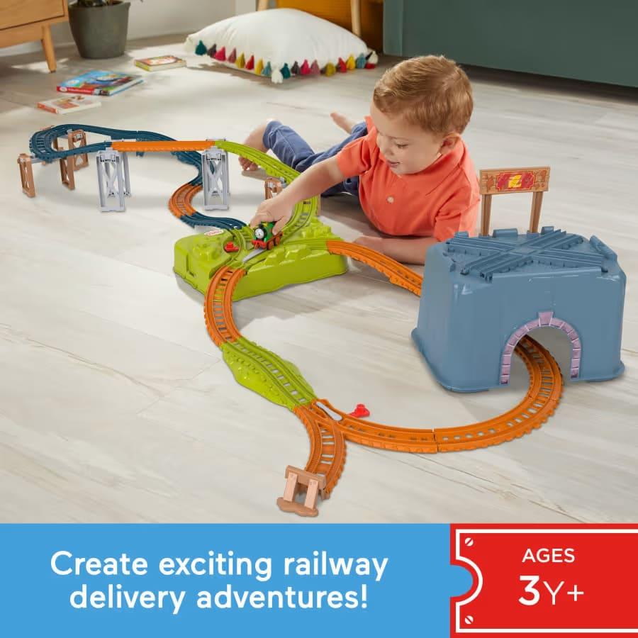 Fisher Price Thomas & Friends Train Set, Percy’s Connect & Build Track Bucket