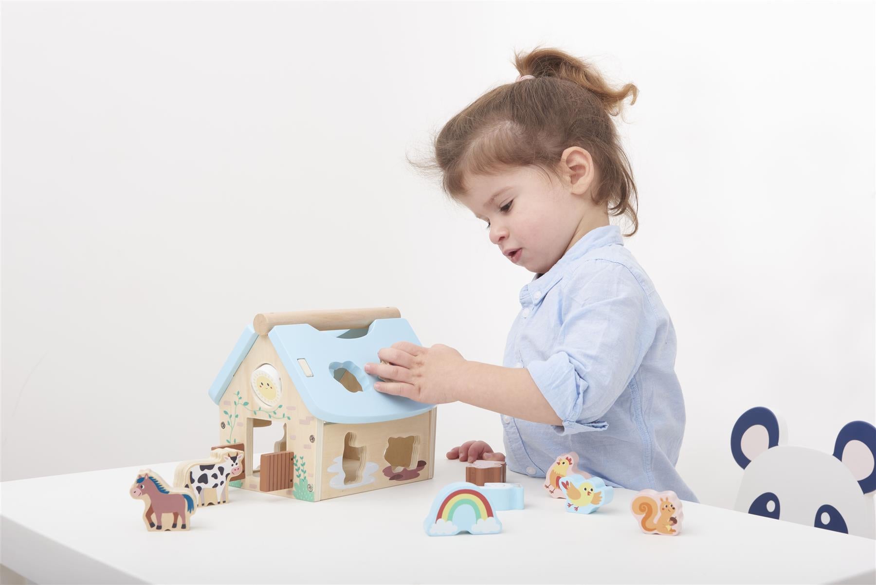 Lelin Wooden Farm House Sorter