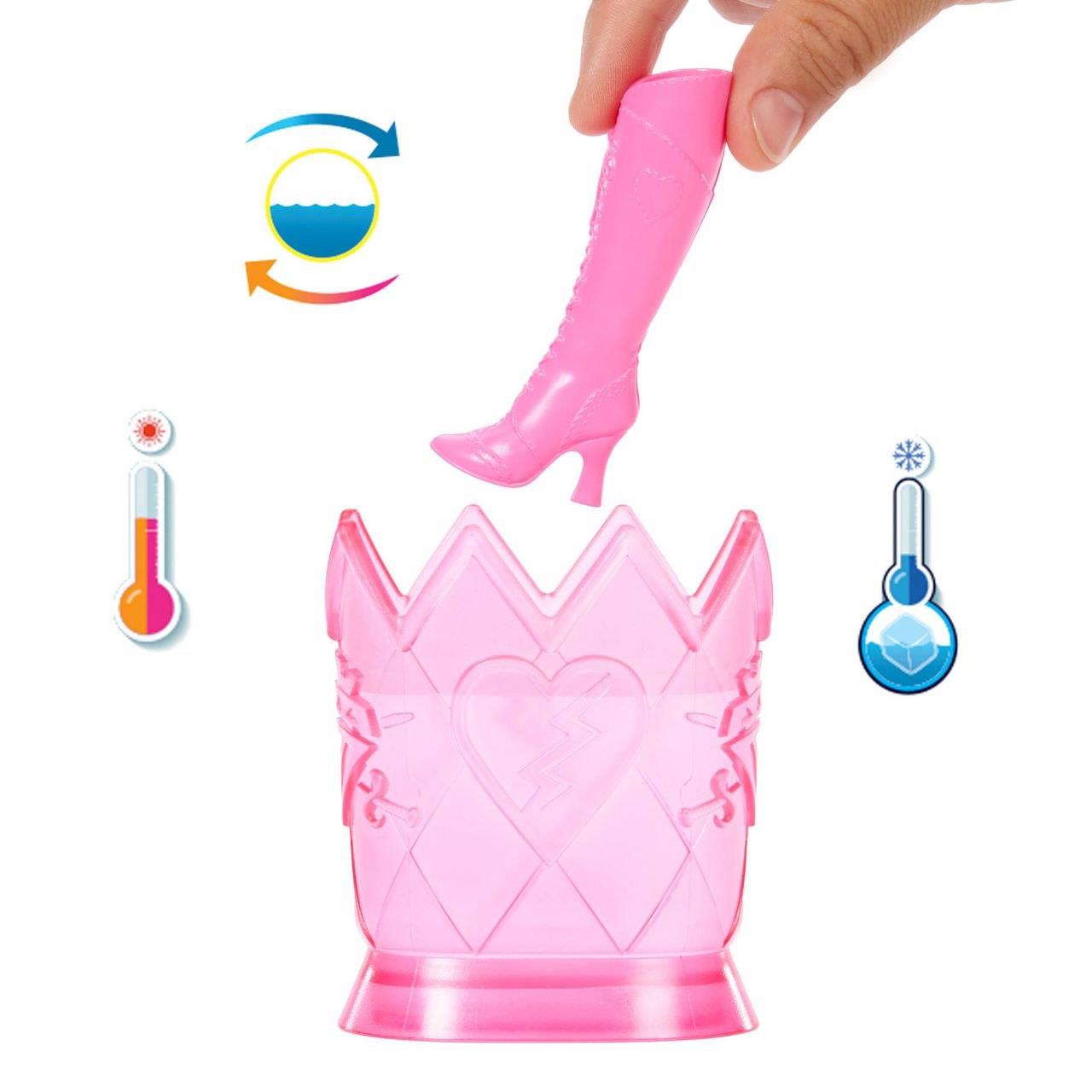 Disney's Descendants: The Rise Of Red The Sorcerer's Cookbook Doll & Playset