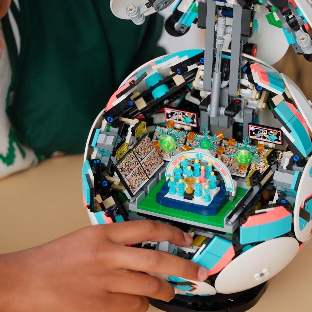 LEGO Editions Football Ball 43019