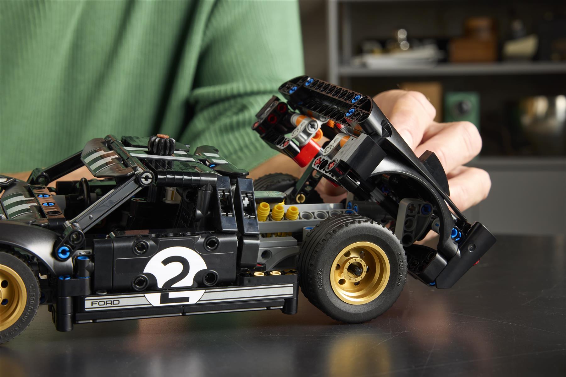 LEGO Technic 1966 Ford G T40 MKII Race Car 42223