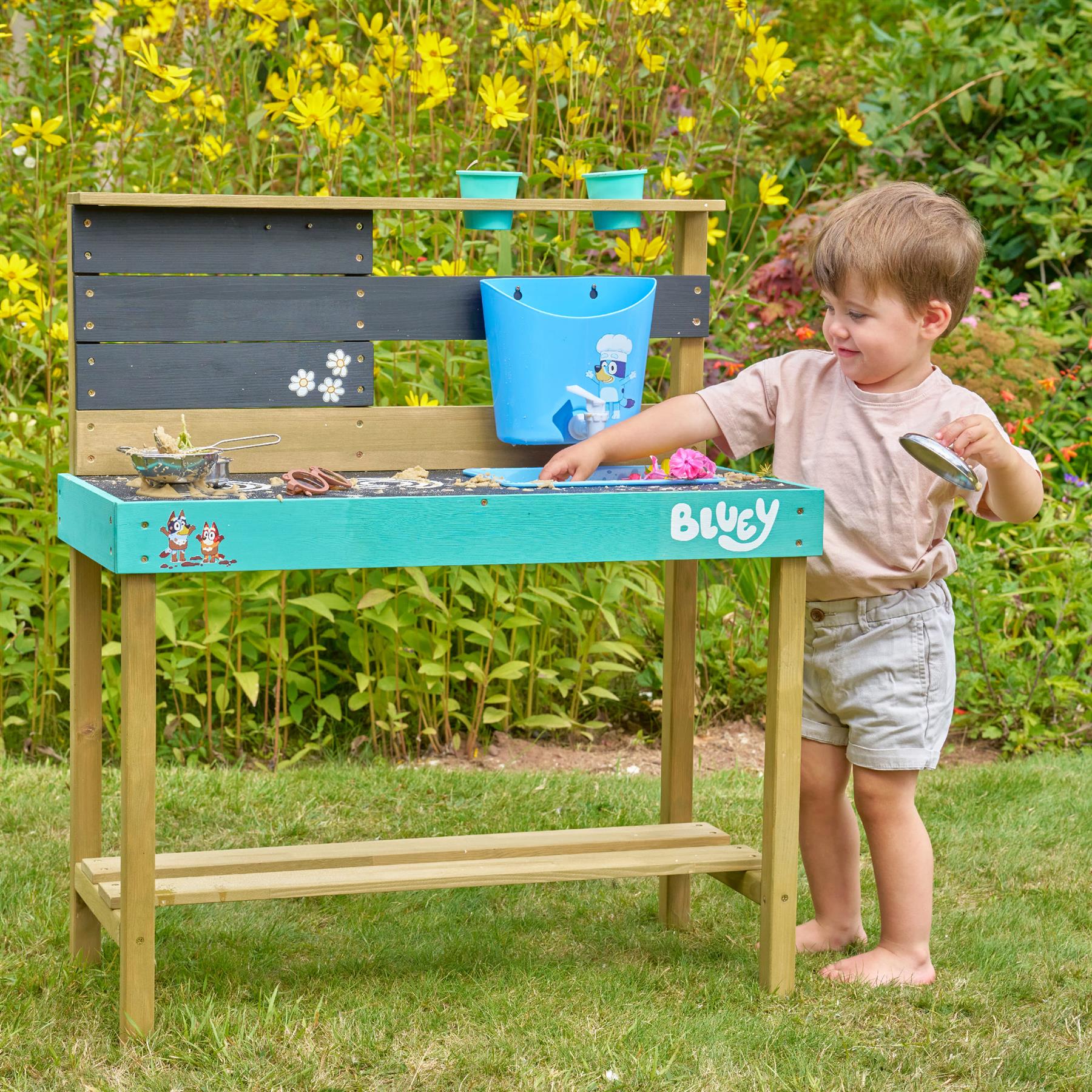 Bluey Wooden Mud Kitchen