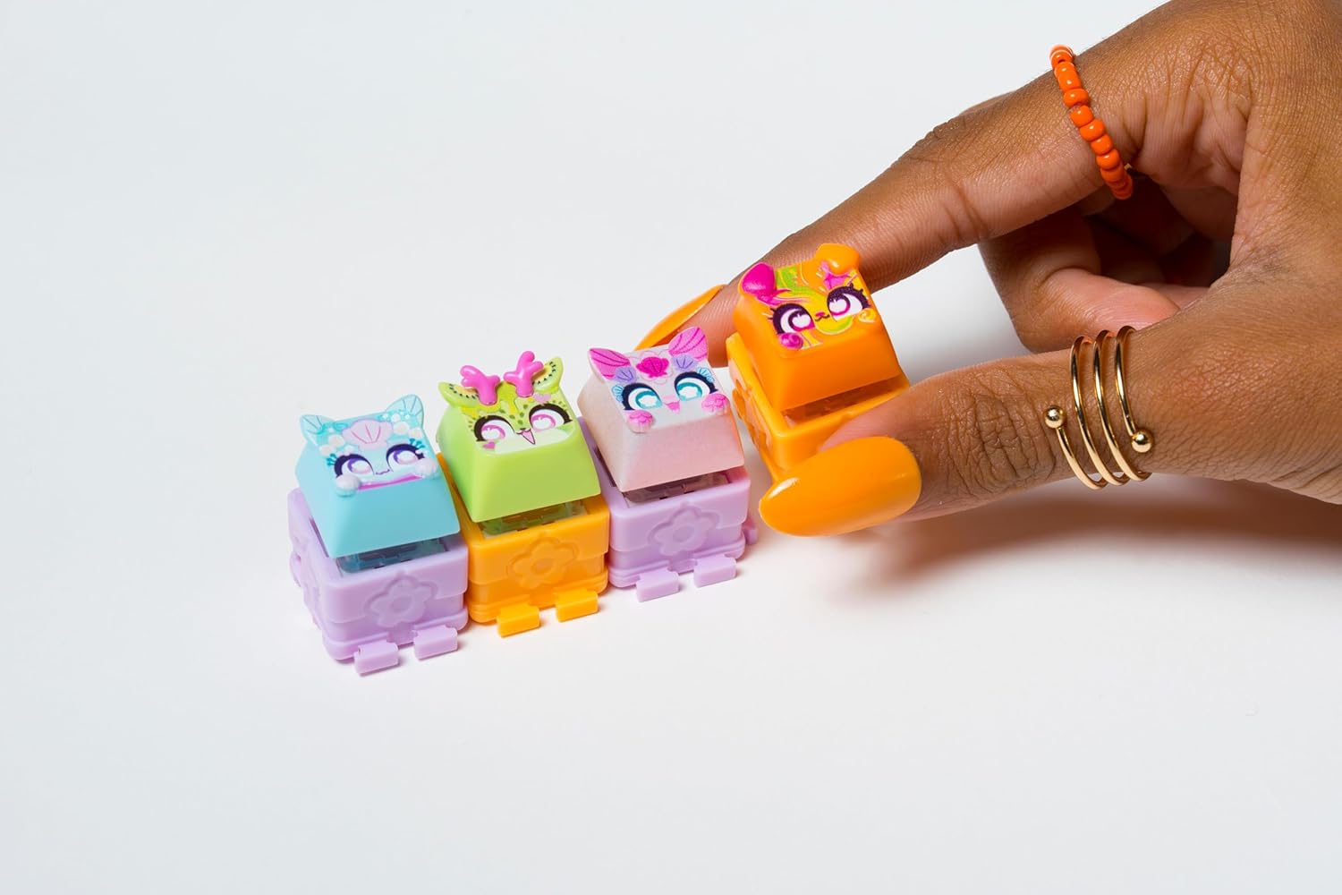 Clickeez Series 2 Collectibles - 5 Pack