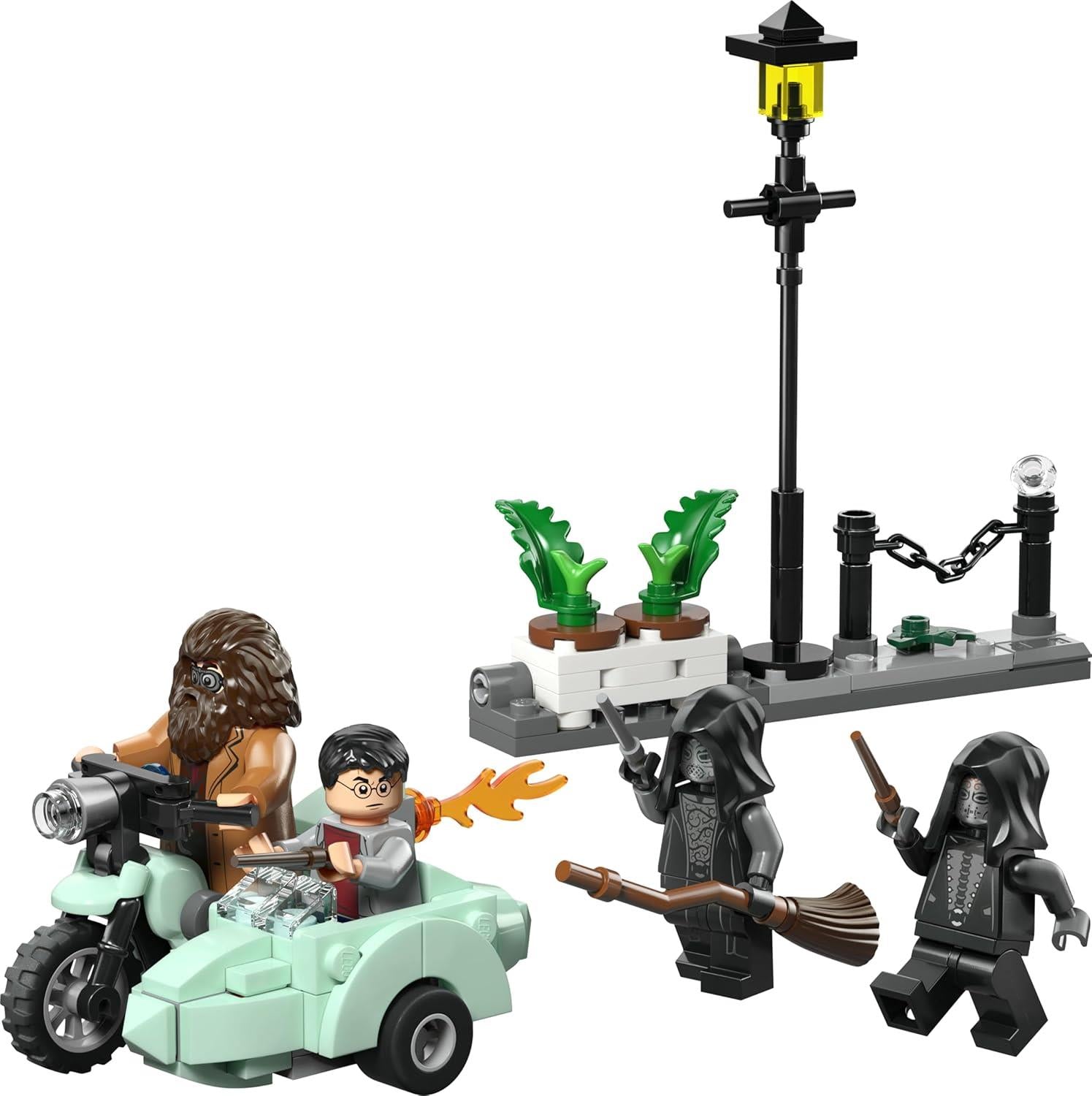 LEGO Harry Potter Hagrid and Harry's Privet Drive Escape 76459