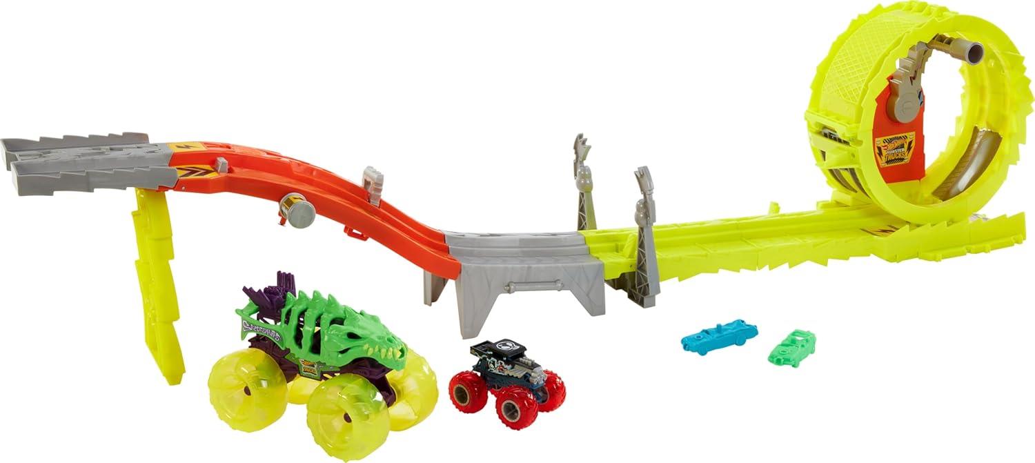 Hot Wheels Monster Trucks Power Smashers Charge & Chase Playset