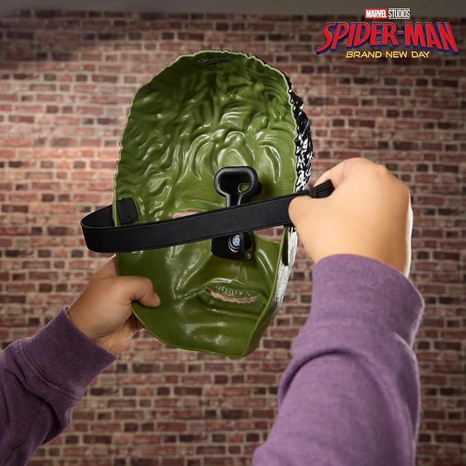 Marvel Studios Spider-Man: Brand New Day Savage Hulk Talk’n Electronic Mask