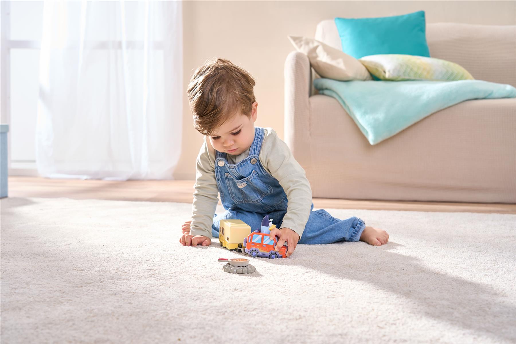 VTech Toot-Toot Drivers Bluey Family Car & Caravan