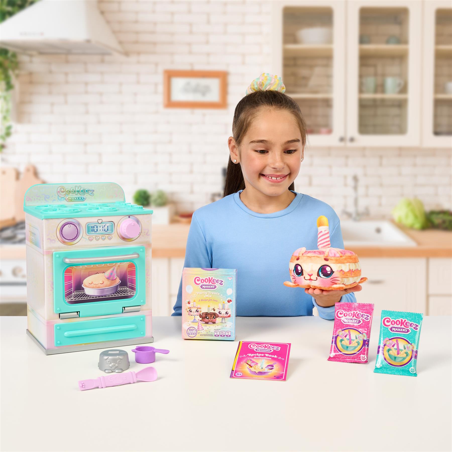 Cookeez Makery Party Treatz Oven Playset
