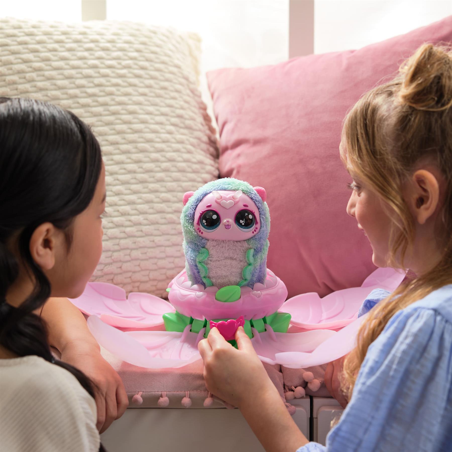 Hatchimals Bloomables, Kittyfly Surprise Interactive Toy