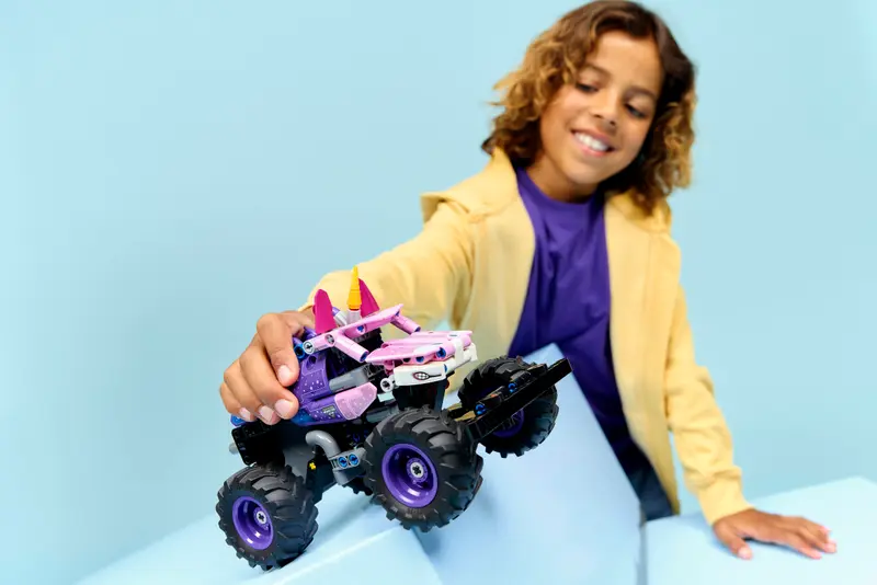 LEGO Technic Monster Jam Sparkle Smash Pull-Back 42220