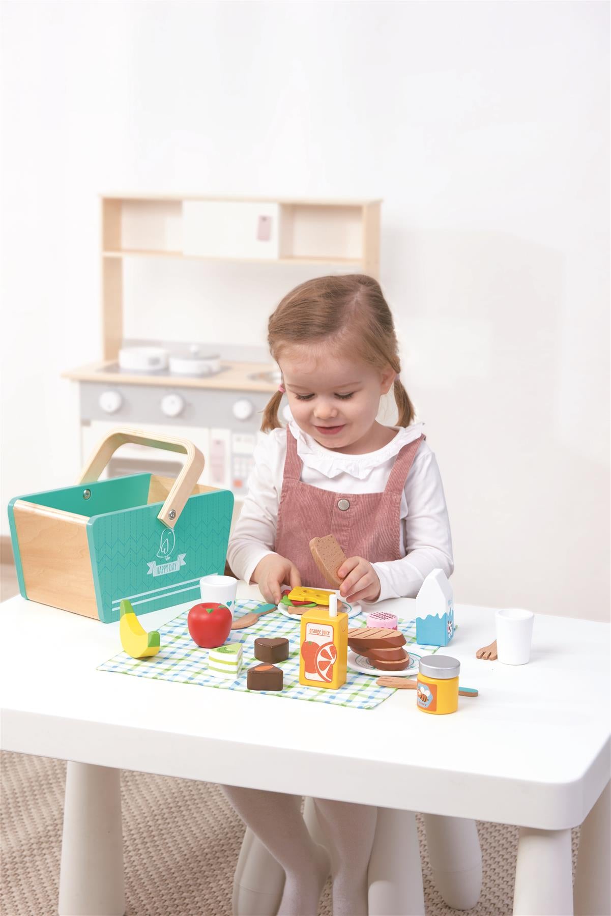 Lelin Wooden Picnic Food Playset