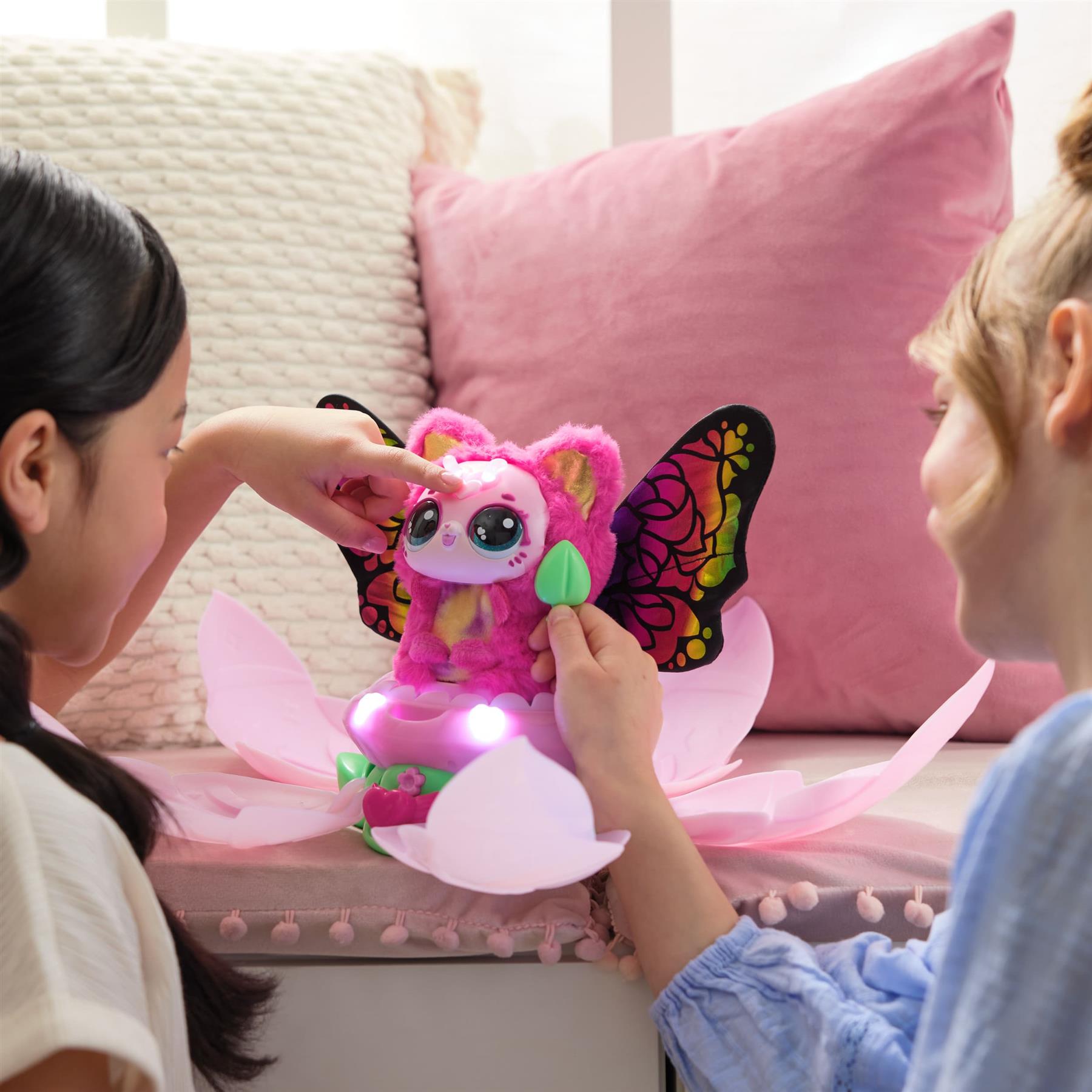 Hatchimals Bloomables, Kittyfly Surprise Interactive Toy