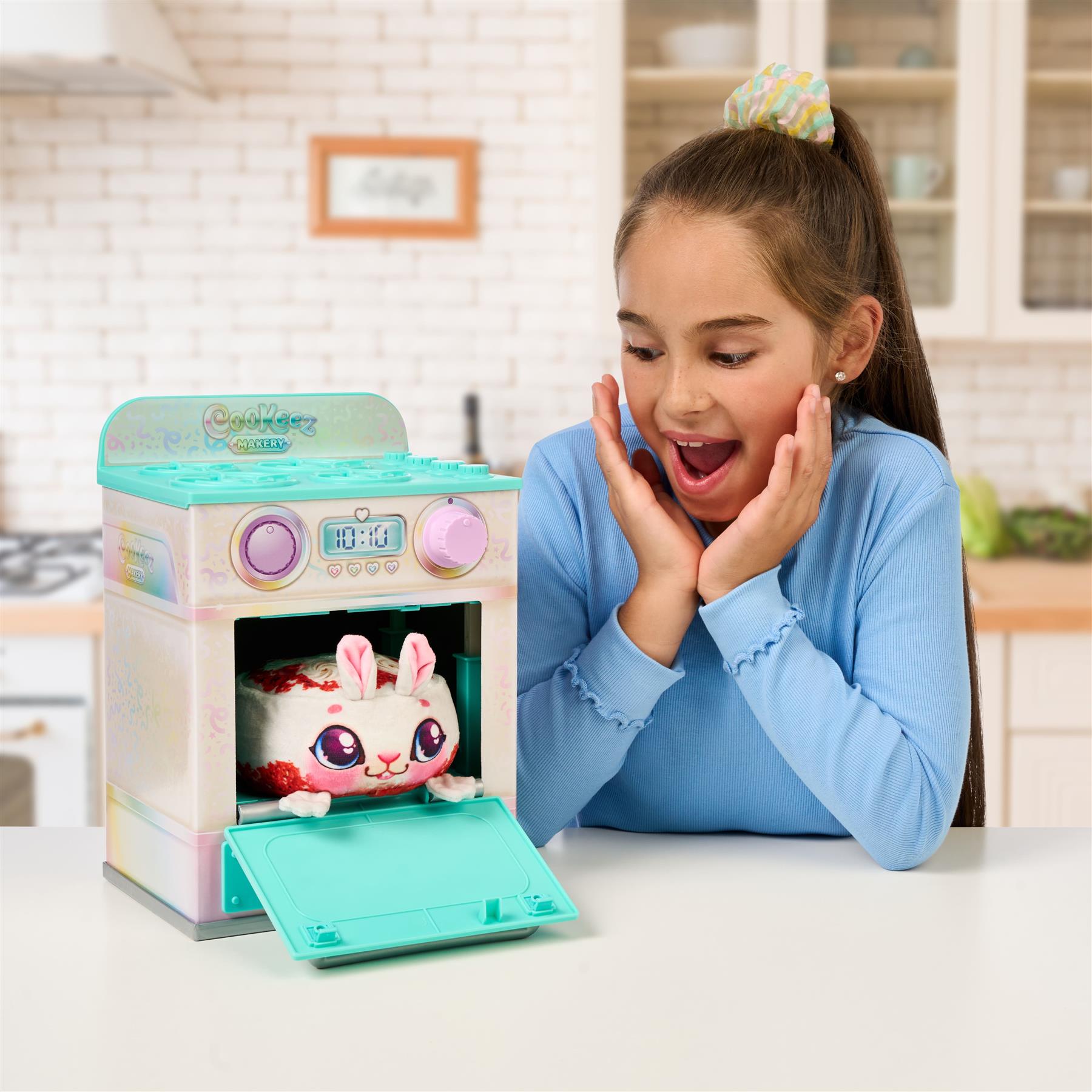 Cookeez Makery Party Treatz Oven Playset