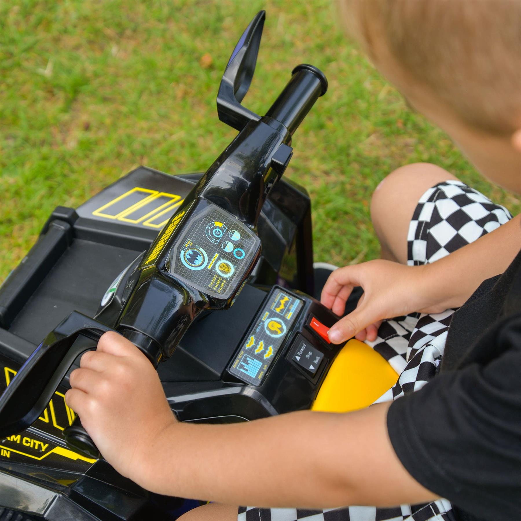 MoVe Batman 6v Electric Mini Quad Ride On
