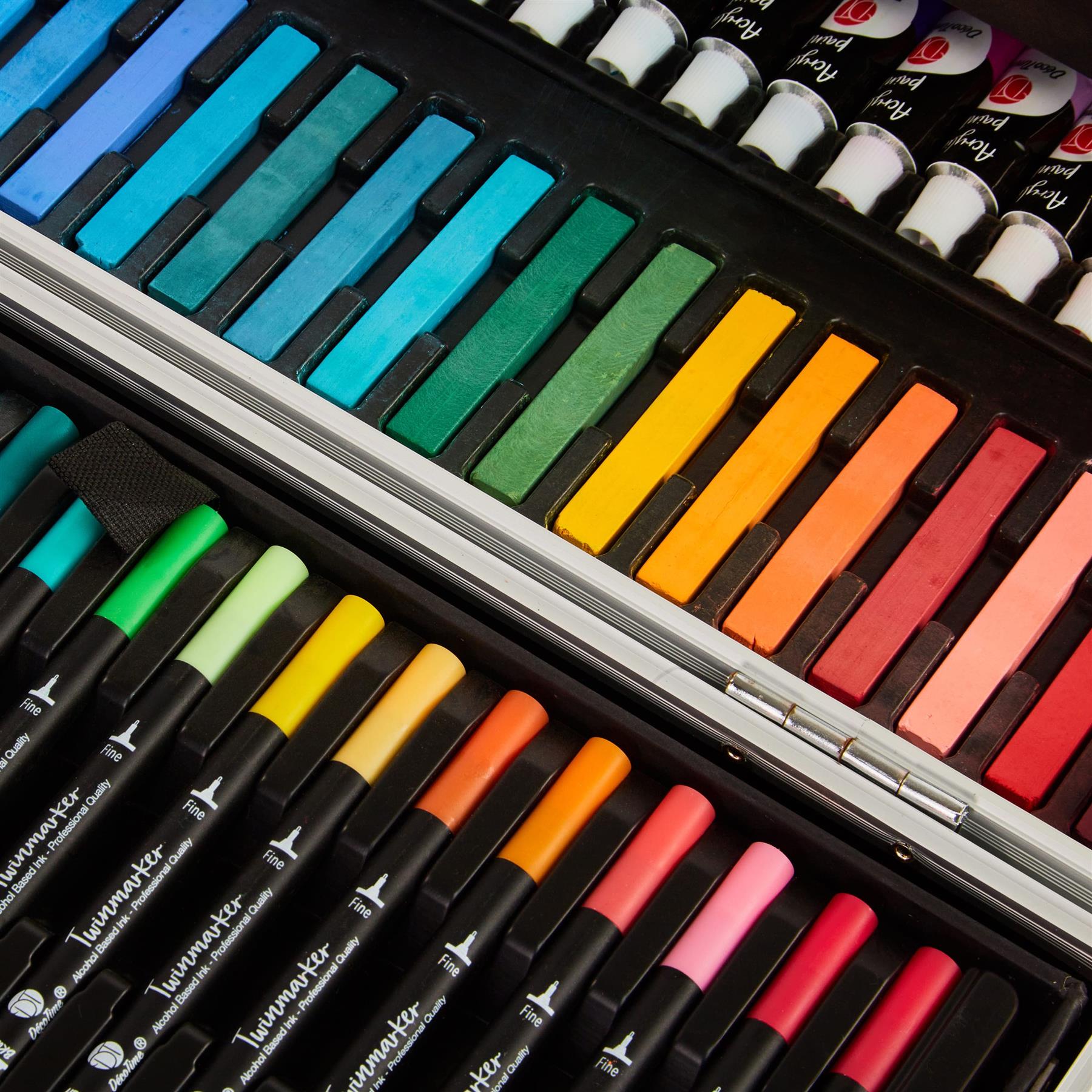 DecoTime Drawing and Art Case 112 pcs