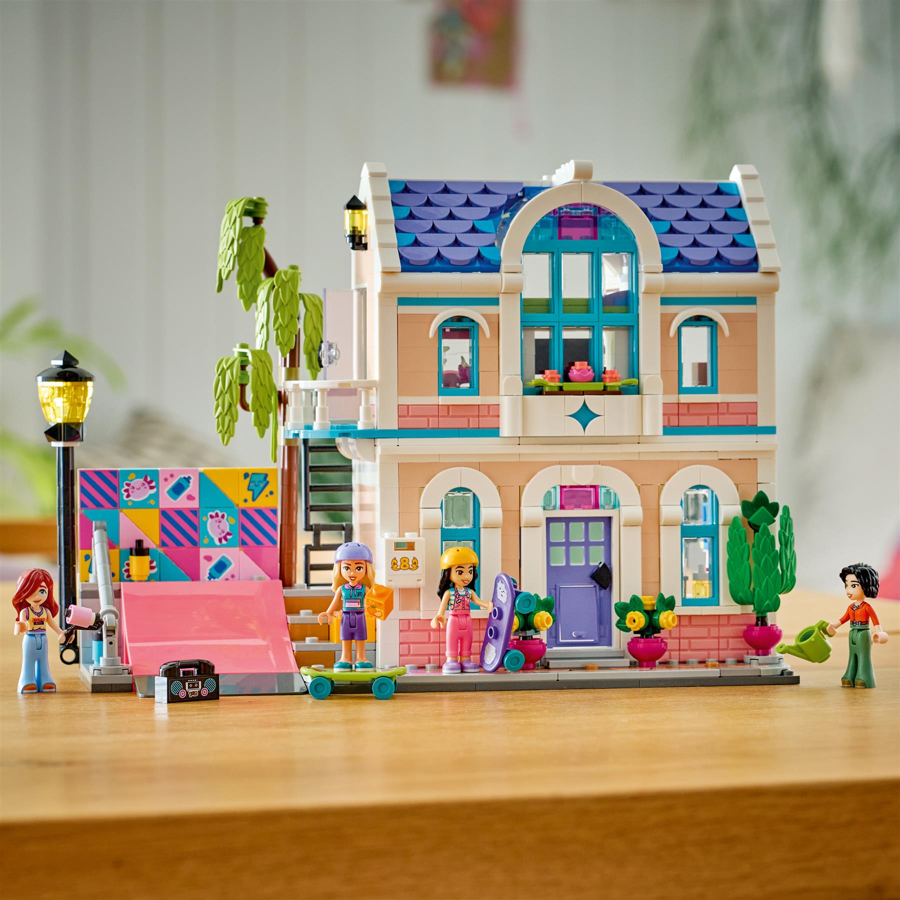 LEGO Friends Liann's Family House 42687