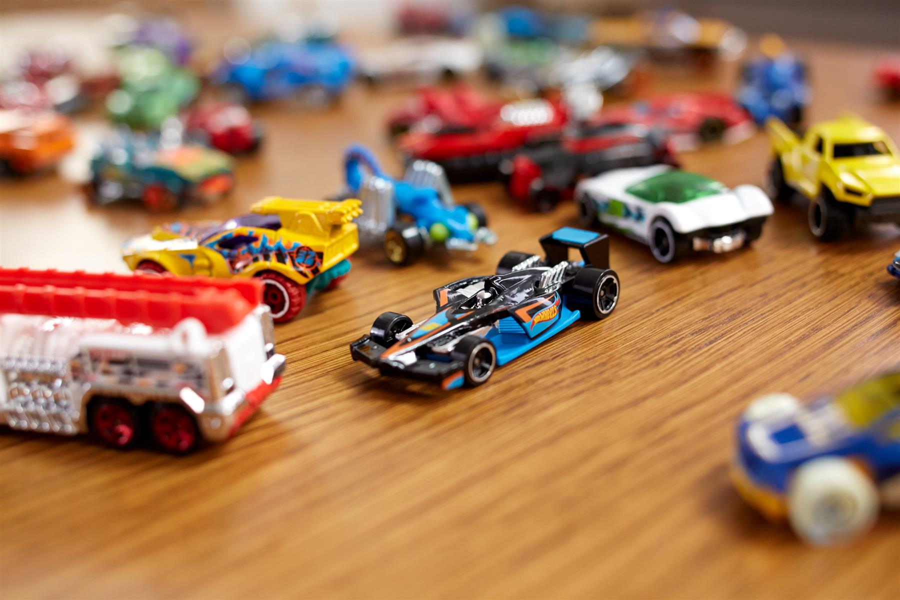 Hot Wheels 40 Cars Pack Blind Assortment