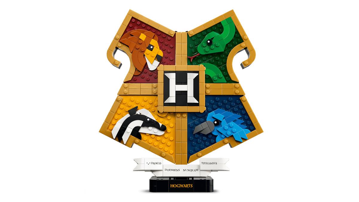 LEGO Harry Potter Hogwarts House Crest 76462