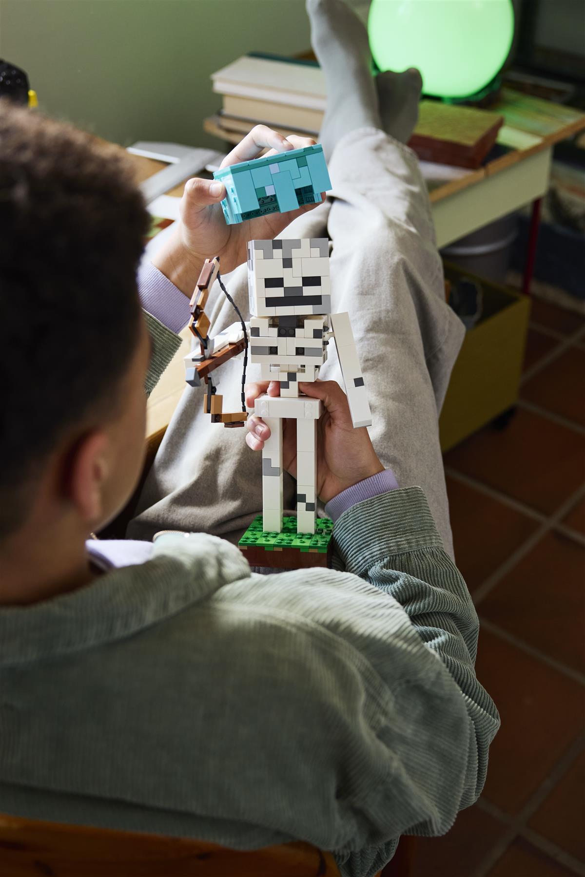 LEGO Minecraft The Skeleton 21594