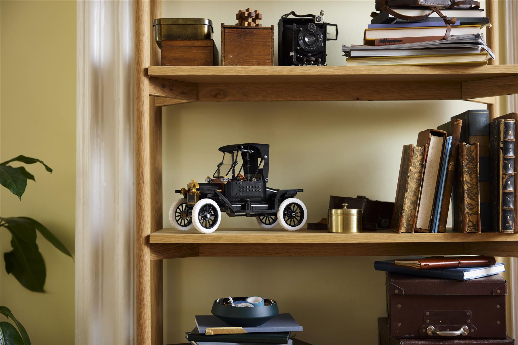 LEGO Icons Ford Model T 11376