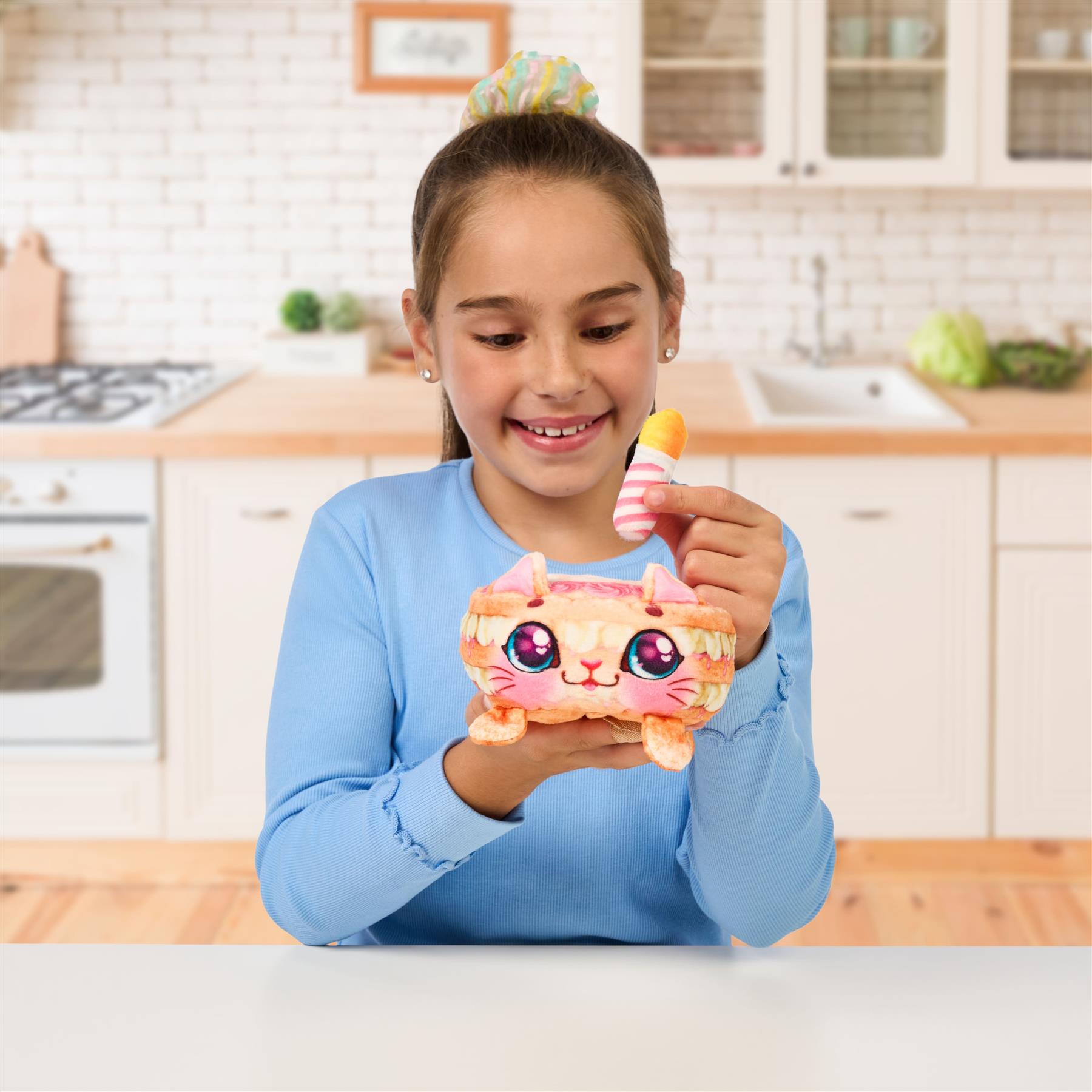 Cookeez Makery Party Treatz Oven Playset