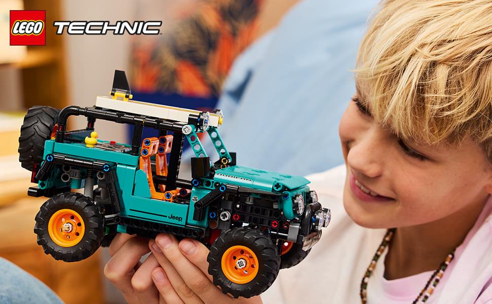LEGO Technic Jeep Wrangler Rubicon SUV 42227