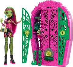 Monster High Skulltimate Secrets Garden Mysteries Doll - Venus Mcflytrap